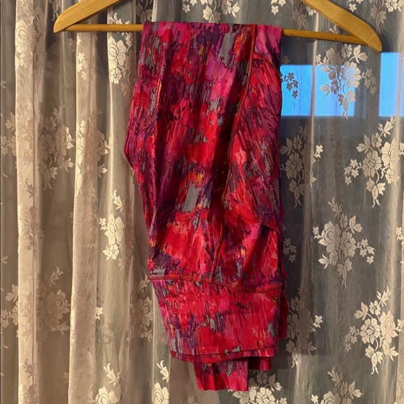 Lululemon Fast & Free High Rise Legging 28” - Picture 2 of 8